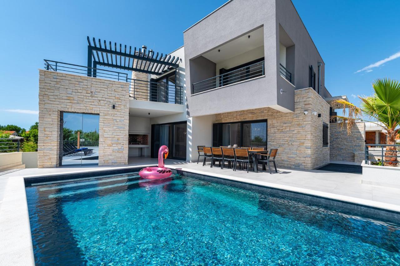 Villa Roca With Heated Pool And Sauna 프리블라카 외부 사진