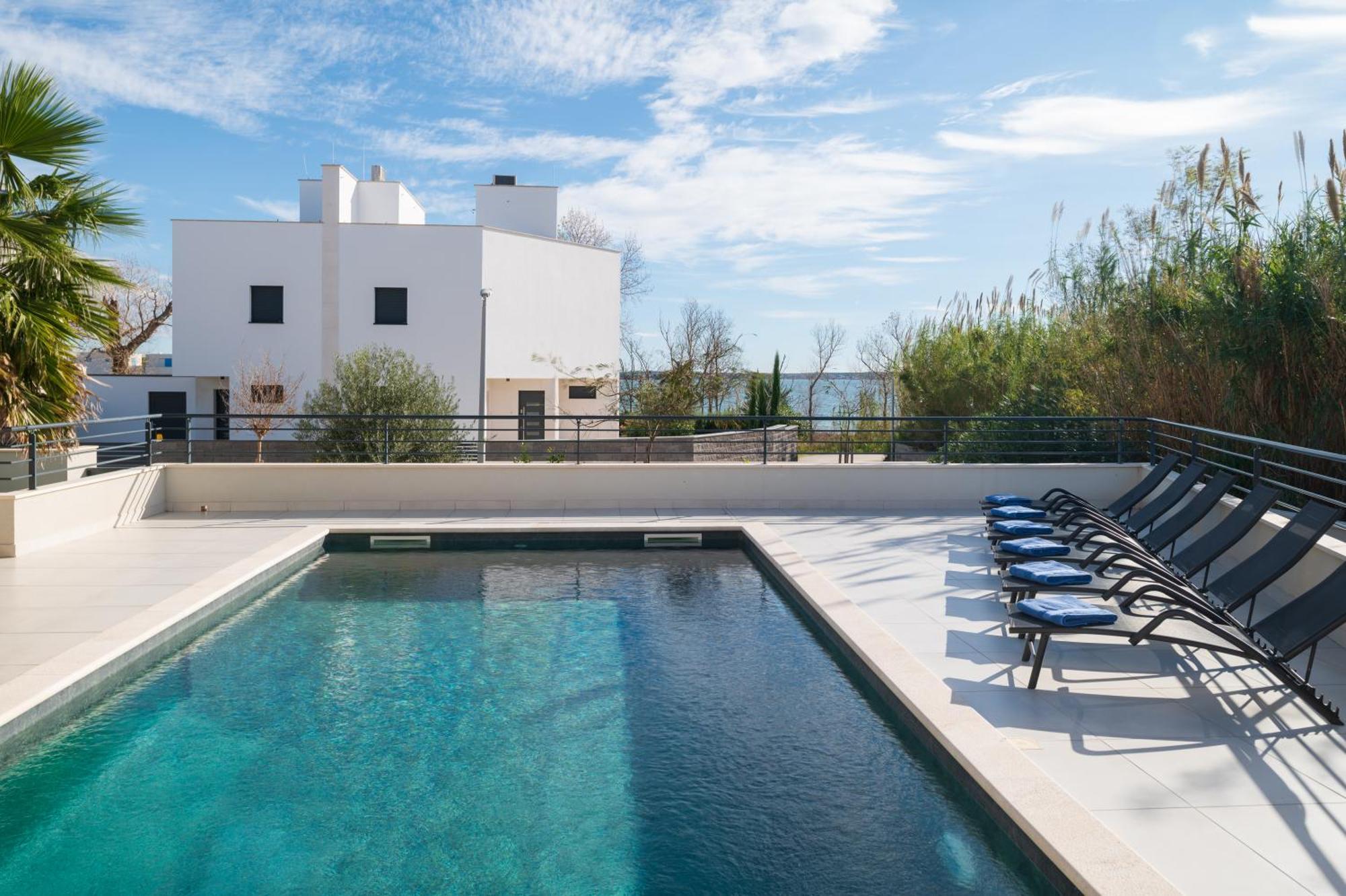 Villa Roca With Heated Pool And Sauna 프리블라카 외부 사진