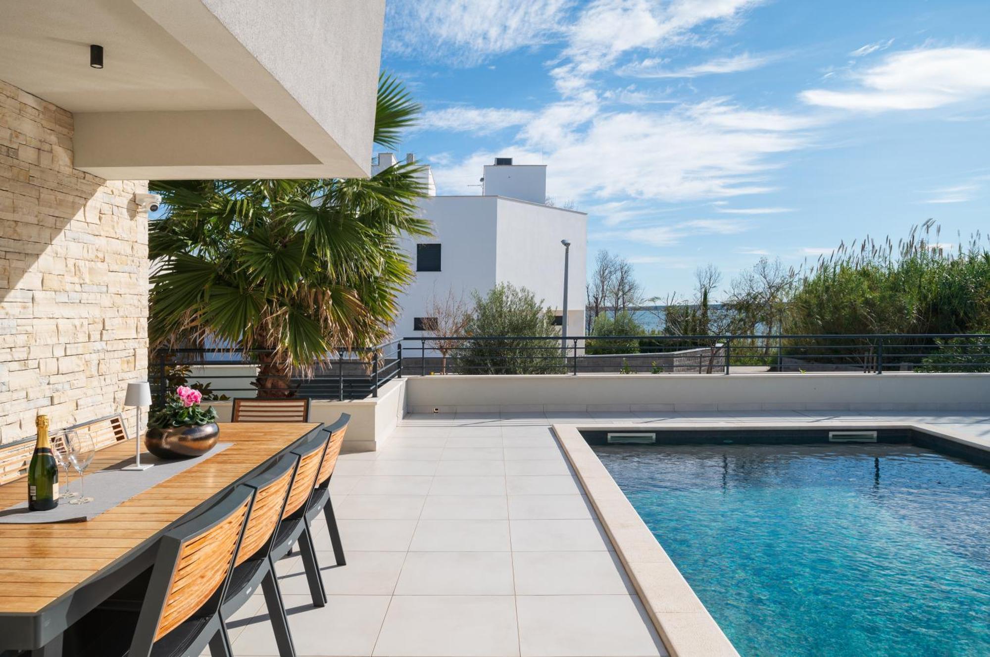 Villa Roca With Heated Pool And Sauna 프리블라카 외부 사진