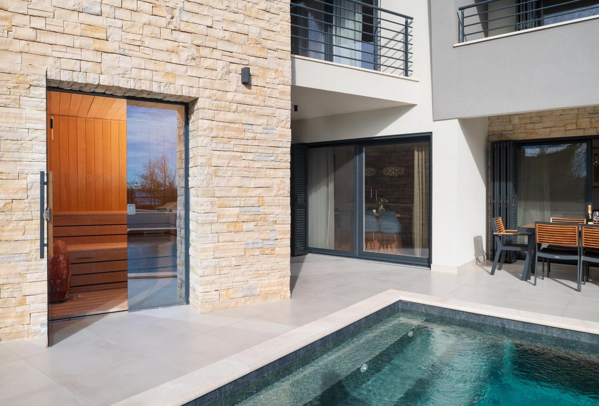 Villa Roca With Heated Pool And Sauna 프리블라카 외부 사진
