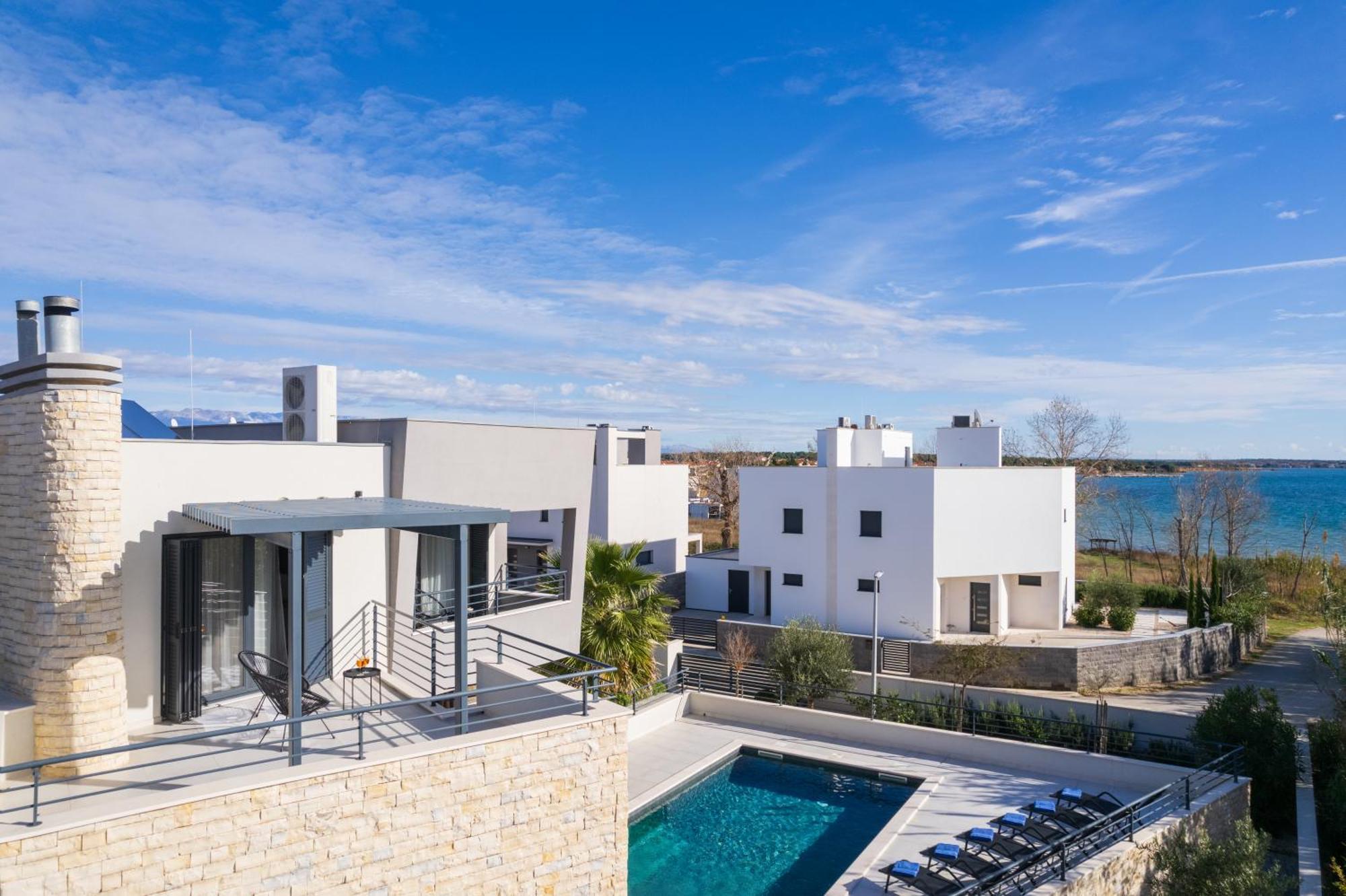 Villa Roca With Heated Pool And Sauna 프리블라카 외부 사진