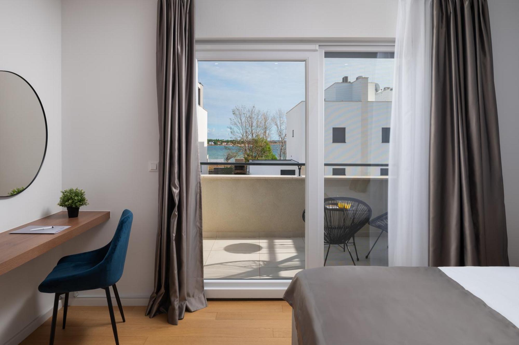 Villa Roca With Heated Pool And Sauna 프리블라카 외부 사진